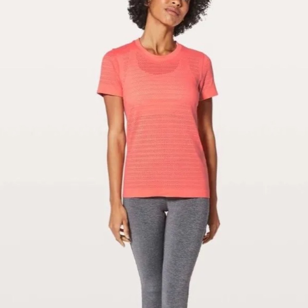 Lululemon Breeze By Short Sleeve *Squad Light Coral / Light Coral size 6
